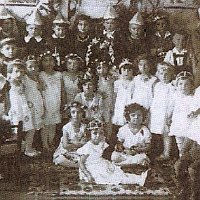 Sch-0018-School-1935-Kindergarten-Mothers-Dayb