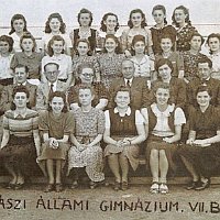 Sch-0029-School-1940-Graduation2b