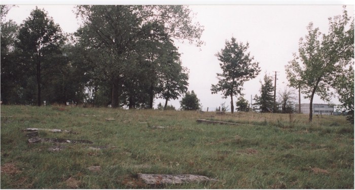 Bielskcemeterysm.jpg (88015 bytes)