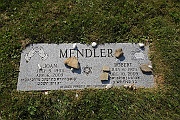 MENDLER-Robert-and-Joan