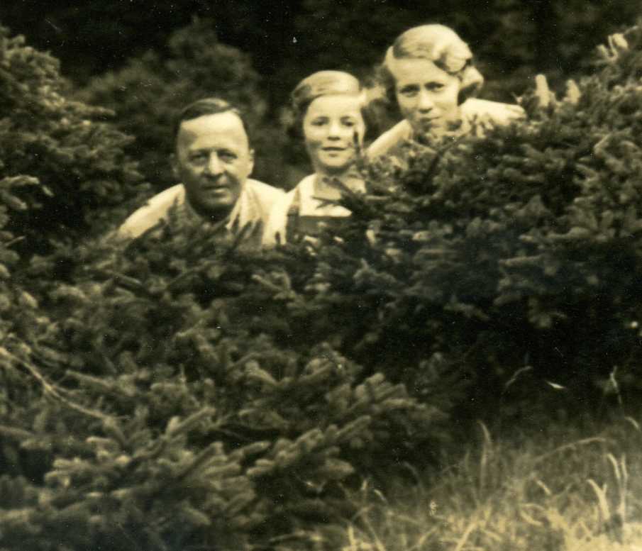 Willy and
                  Hannah and Rosa