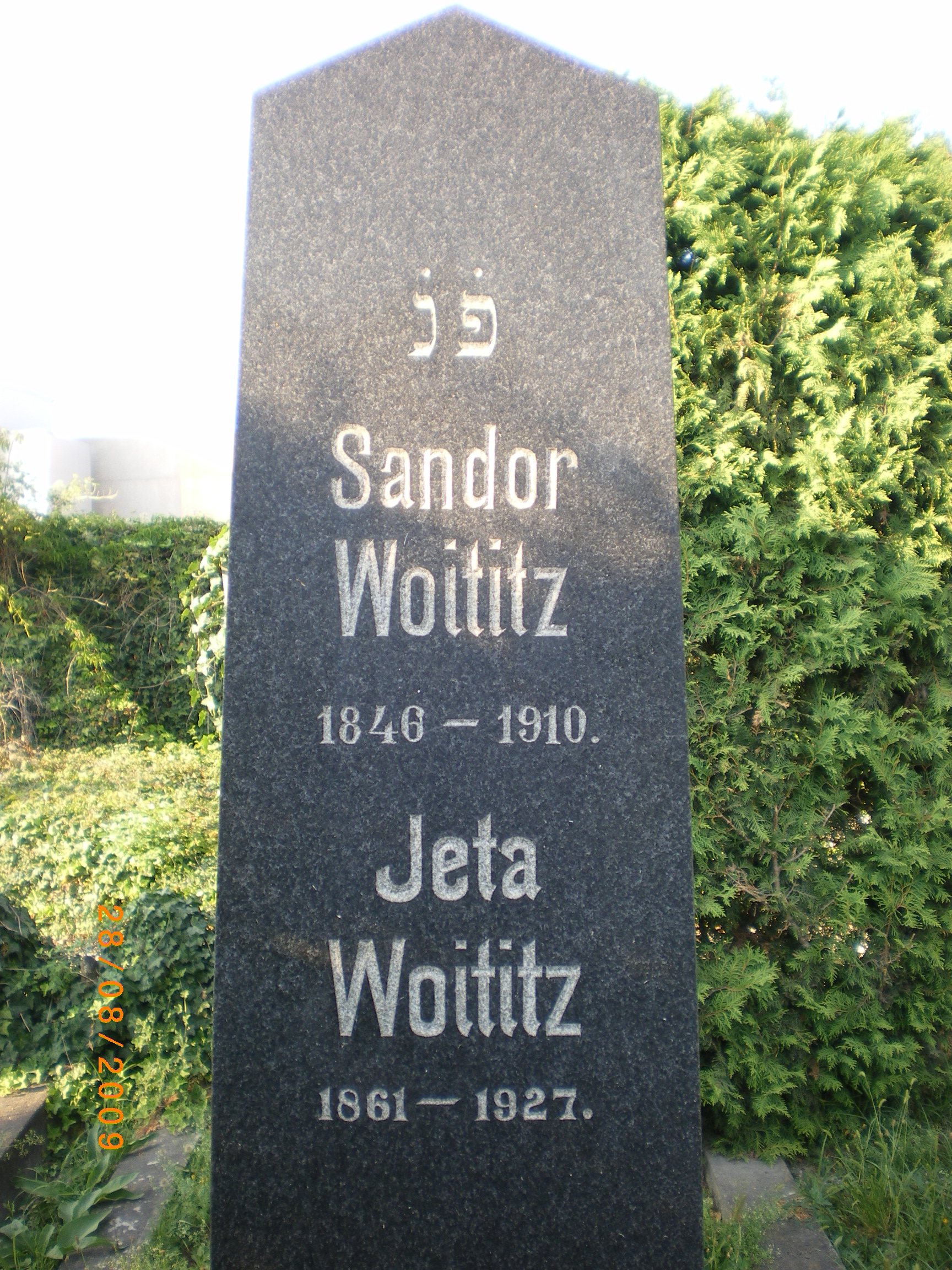 Woittizheadstones