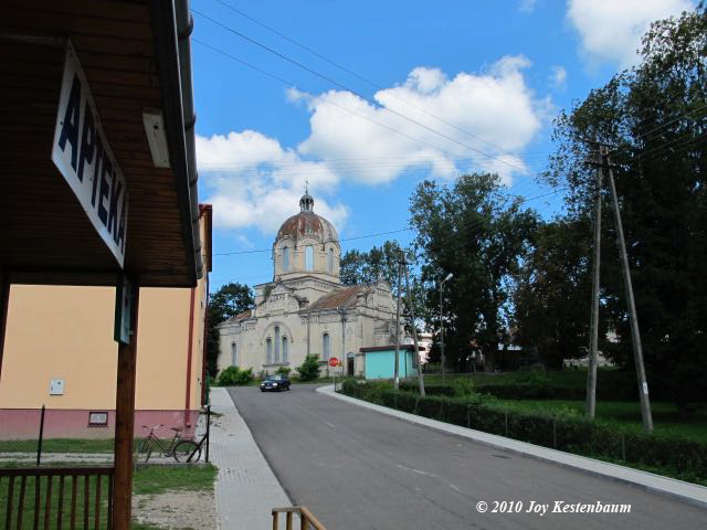 Pharmacy and
Cerkiew in Krzywcza