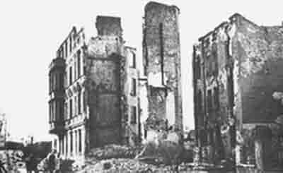 Ruins of
            Friedrstr.