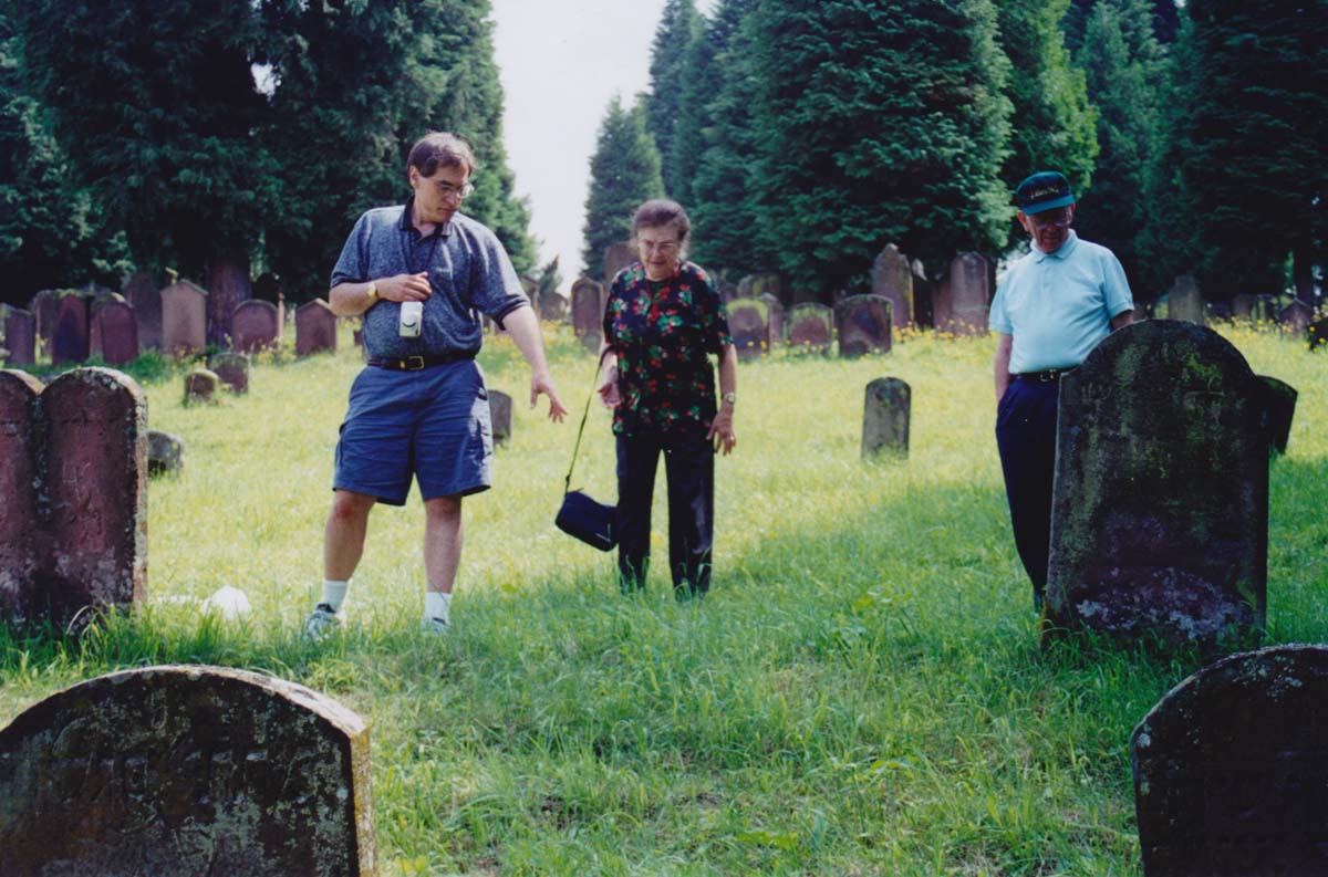 Missing Schmieheim graves