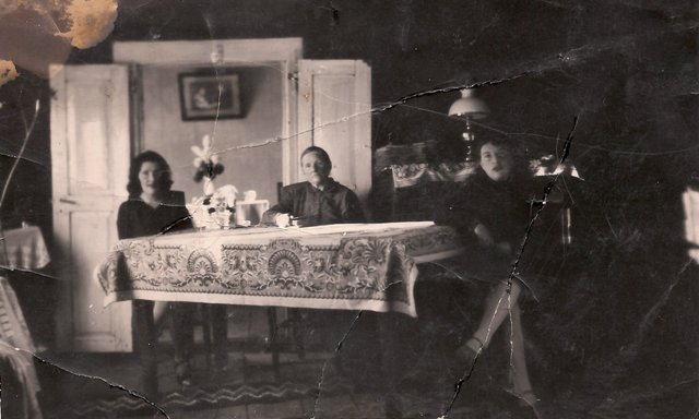 File 39 - Photo circa 1931.jpg