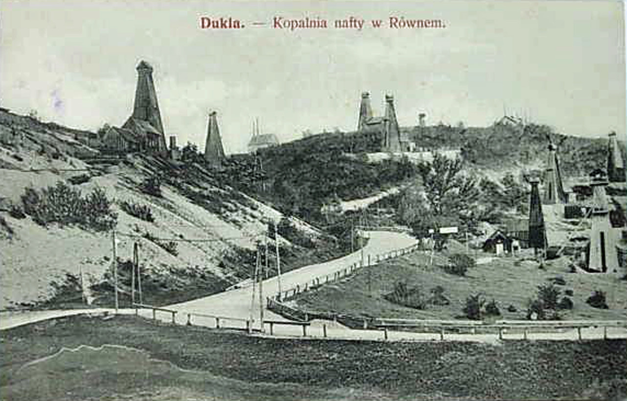 Old
        Postcard Fig2