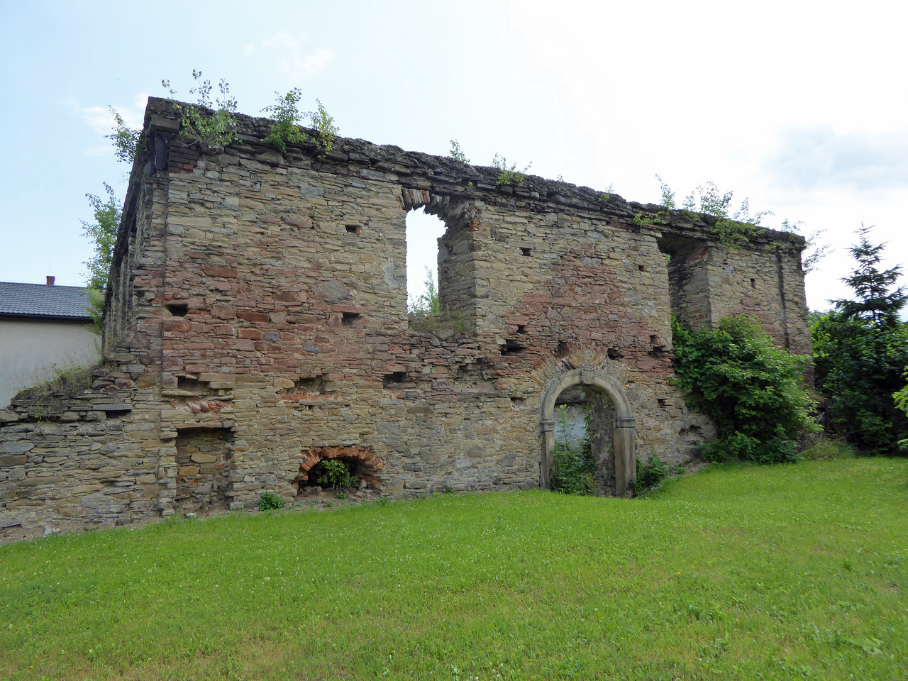 Synagogue ruins - present-day