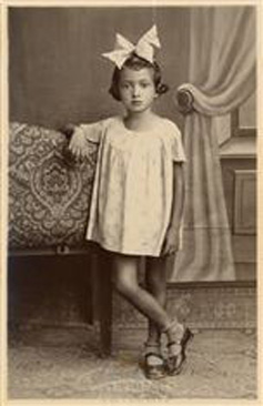 Lea Rakov 1933