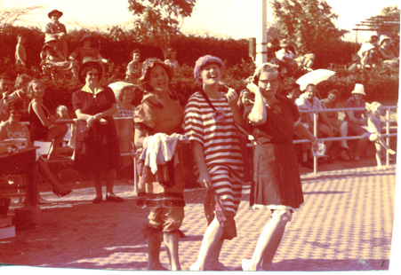 Nonsense Gala.
Mid 60’s