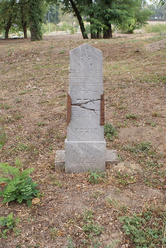 New_cemetery6