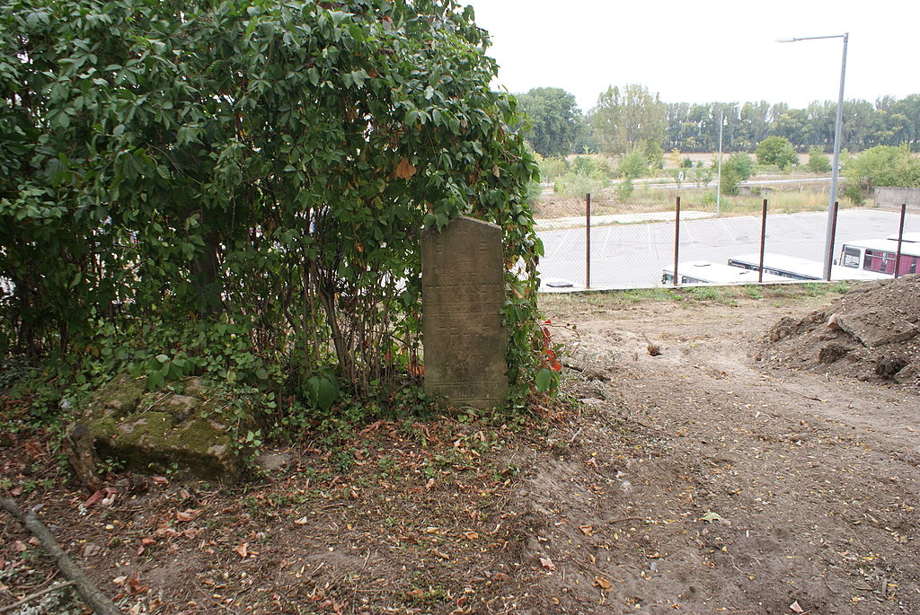 New_cemetery2