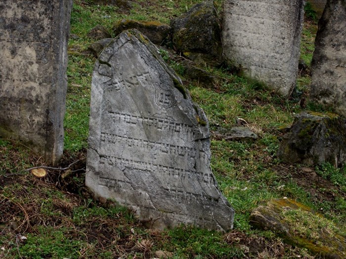 Old_cemetery3