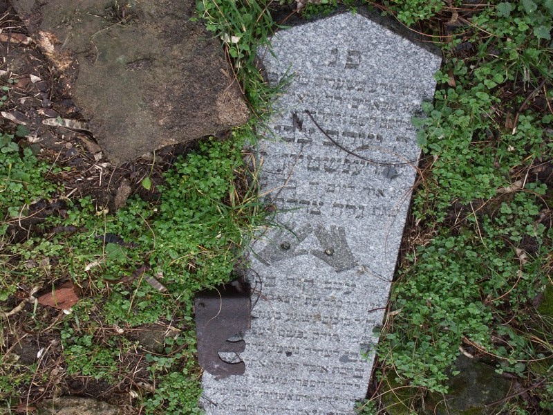 Old_cemetery7